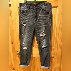 Risen women’s jeans model RDP1237 distressed black wash size 31/13